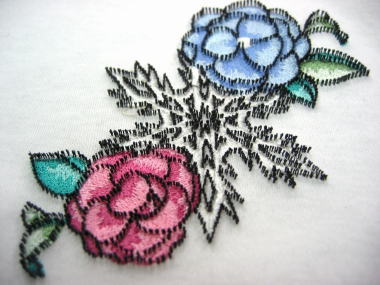 平刺繍+フワリ刺繍